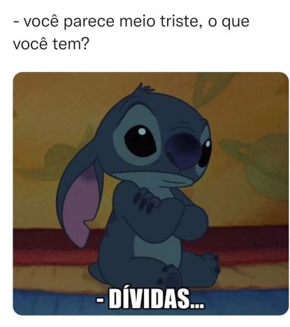 Memes acessíveis - Descrição: Print de conversa de WhatsApp: Você anda  muito triste Sim ando triste fico parado triste rastejo triste deito  triste só não vôo triste porque não sei voar Créditos