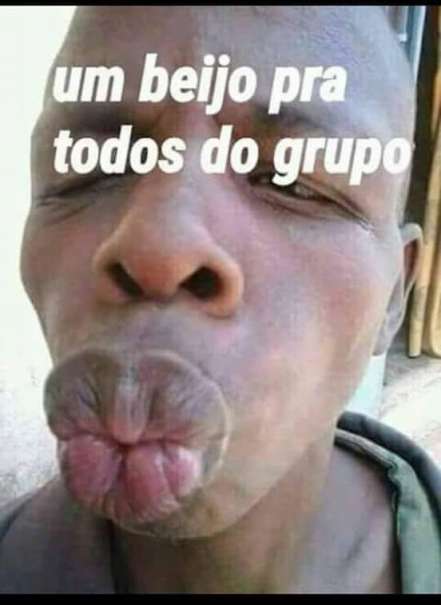 Imagens Engraçadas para WhatsApp e Facebook - Um beijo grupo